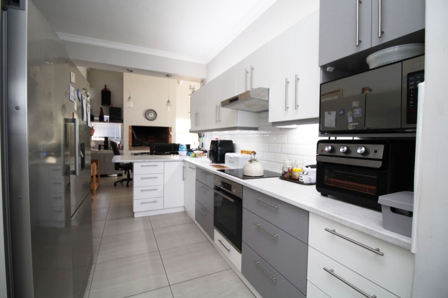 2 Bedroom Property for Sale in Vredenburg Western Cape